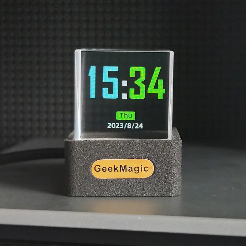 GeekMagic Crystal Holographic Smart Display