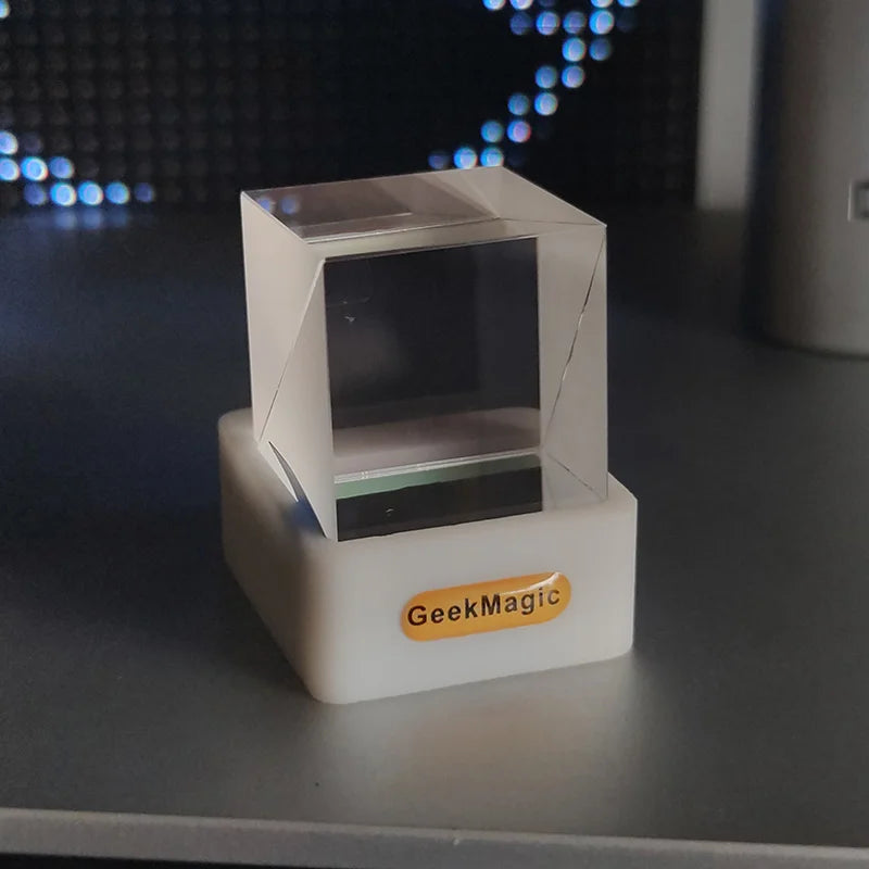 GeekMagic Crystal Holographic Smart Display